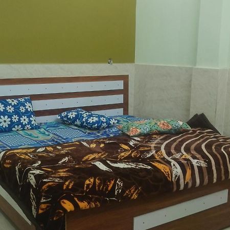 Shree Hari Guest House Ayodhya Eksteriør bilde