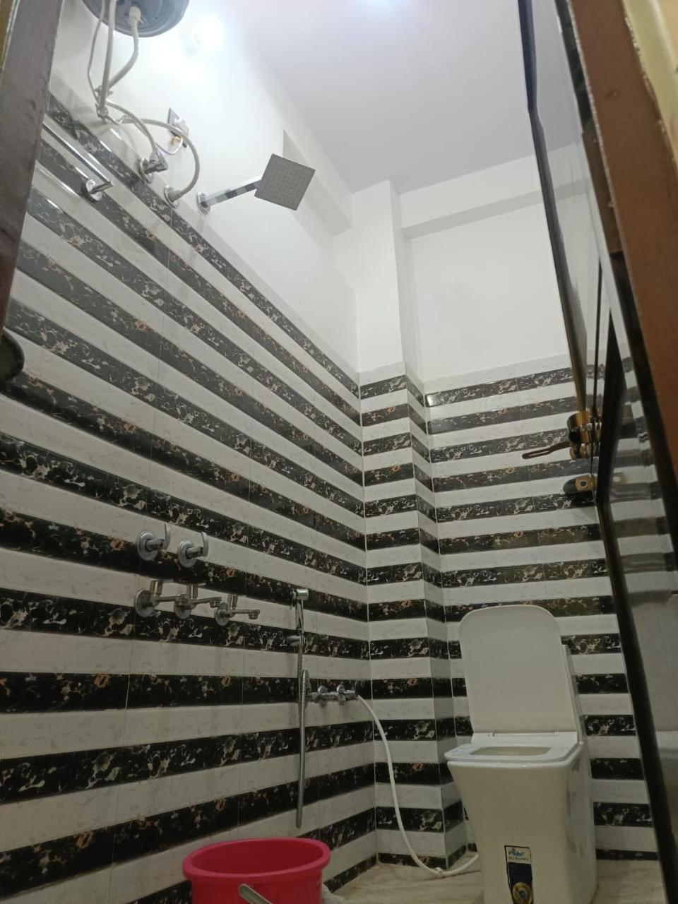 Shree Hari Guest House Ayodhya Eksteriør bilde